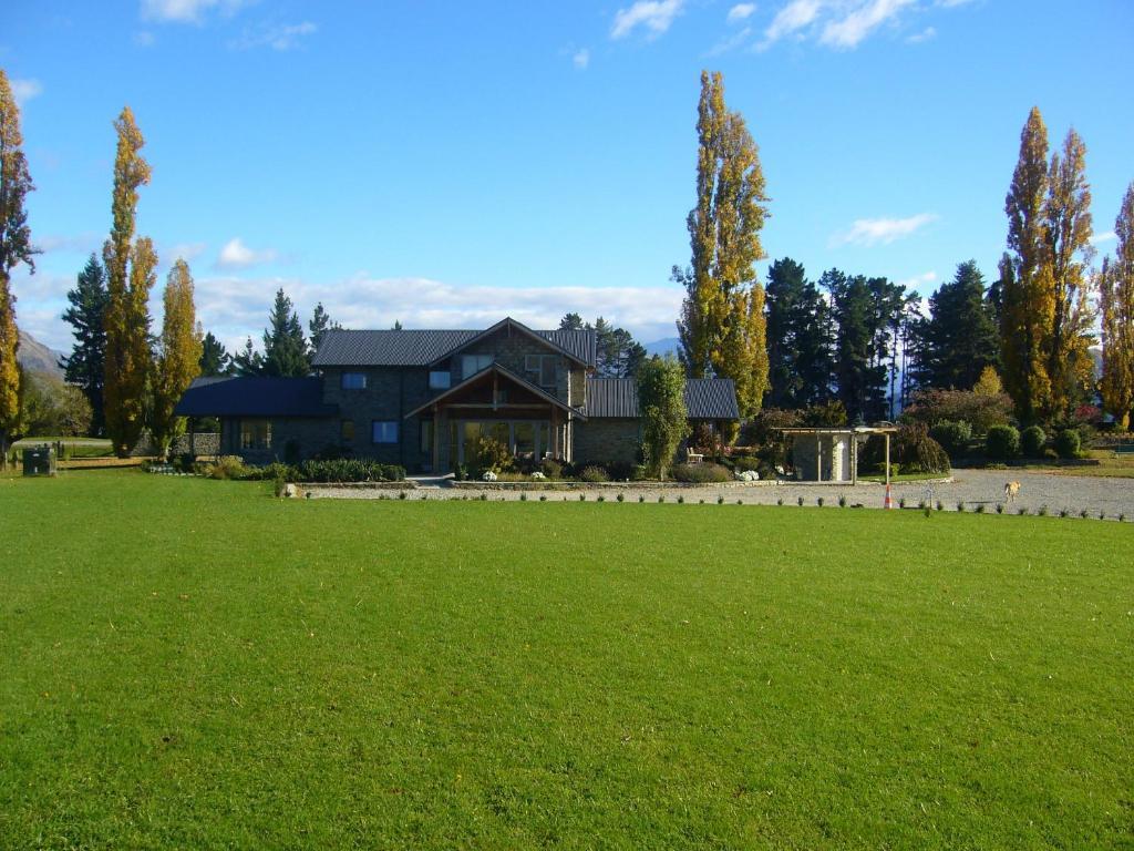 Golfcourse Road Chalets And Lodge Wanaka Ngoại thất bức ảnh
